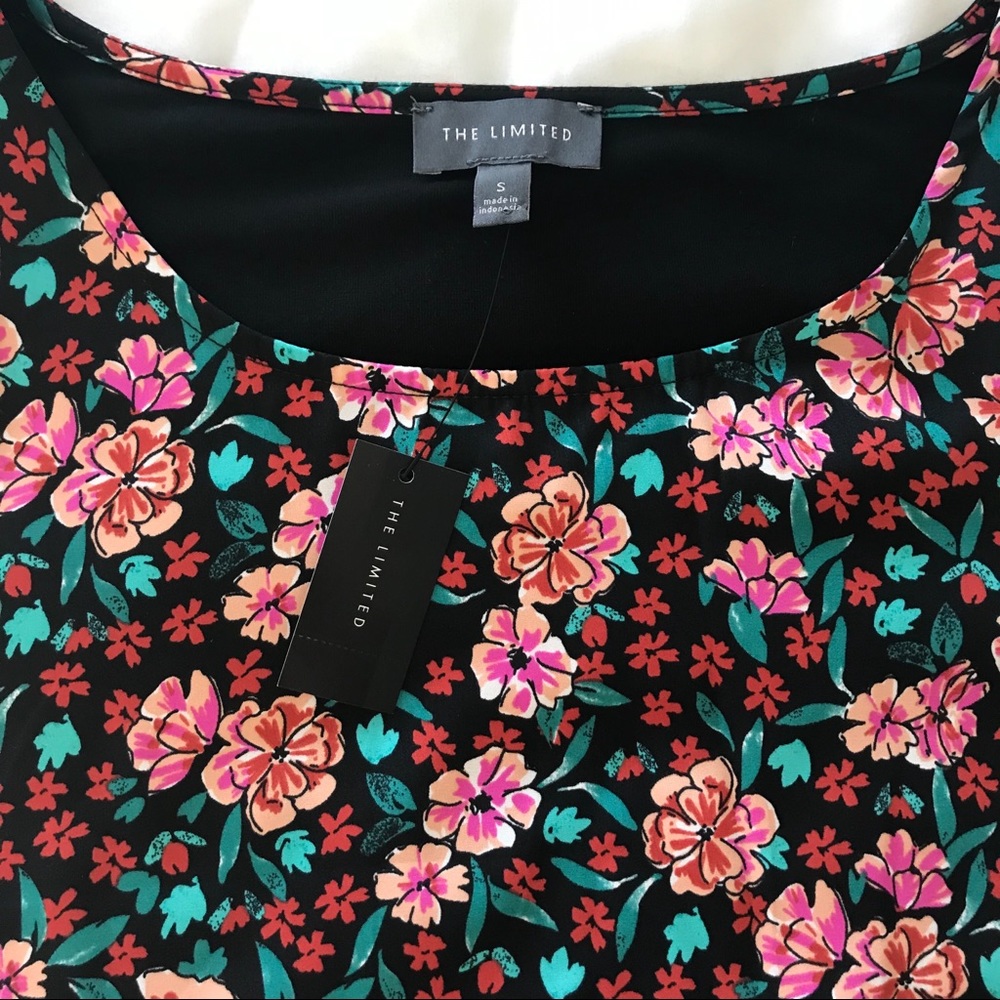 NWT THE LIMITED Spring Floral Top